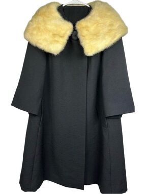 Source Unknown Black Pea Coat with Cream Fur Collar